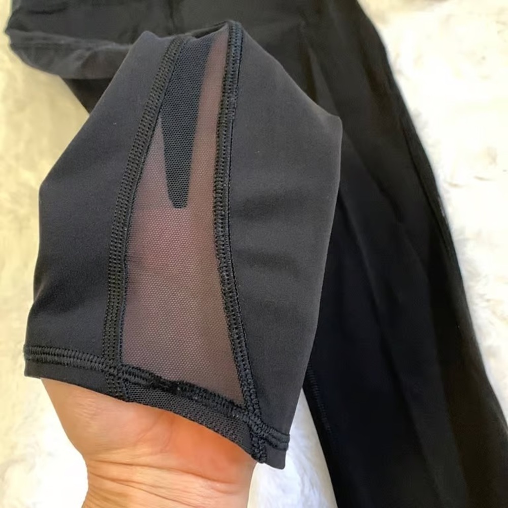 Lululemon Black Basic Cropped Side Mesh Capris Hi… - image 2